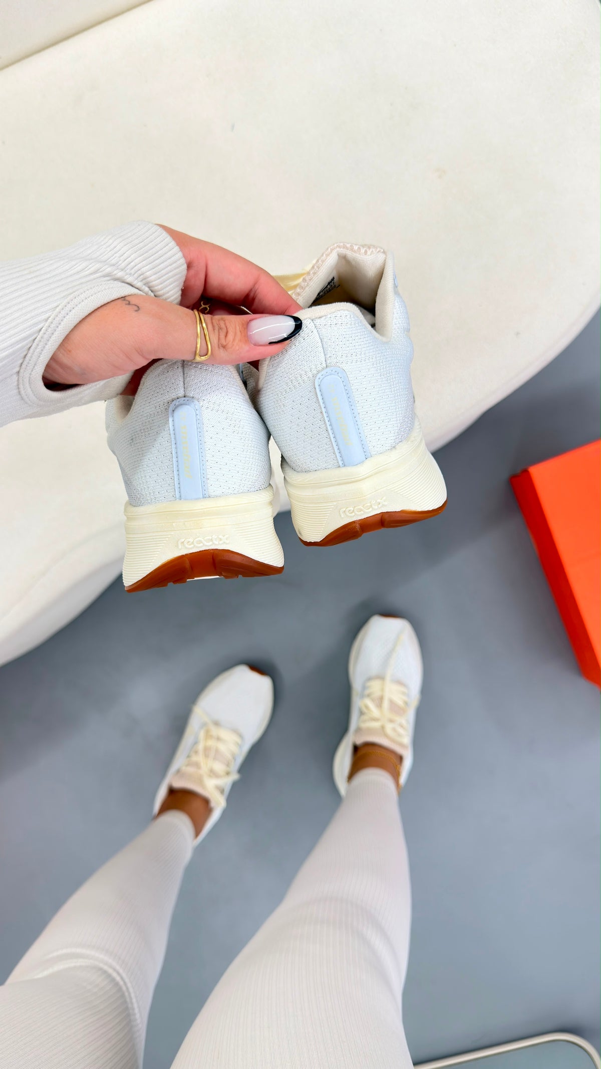 Pegasus 42 Knit - Off white